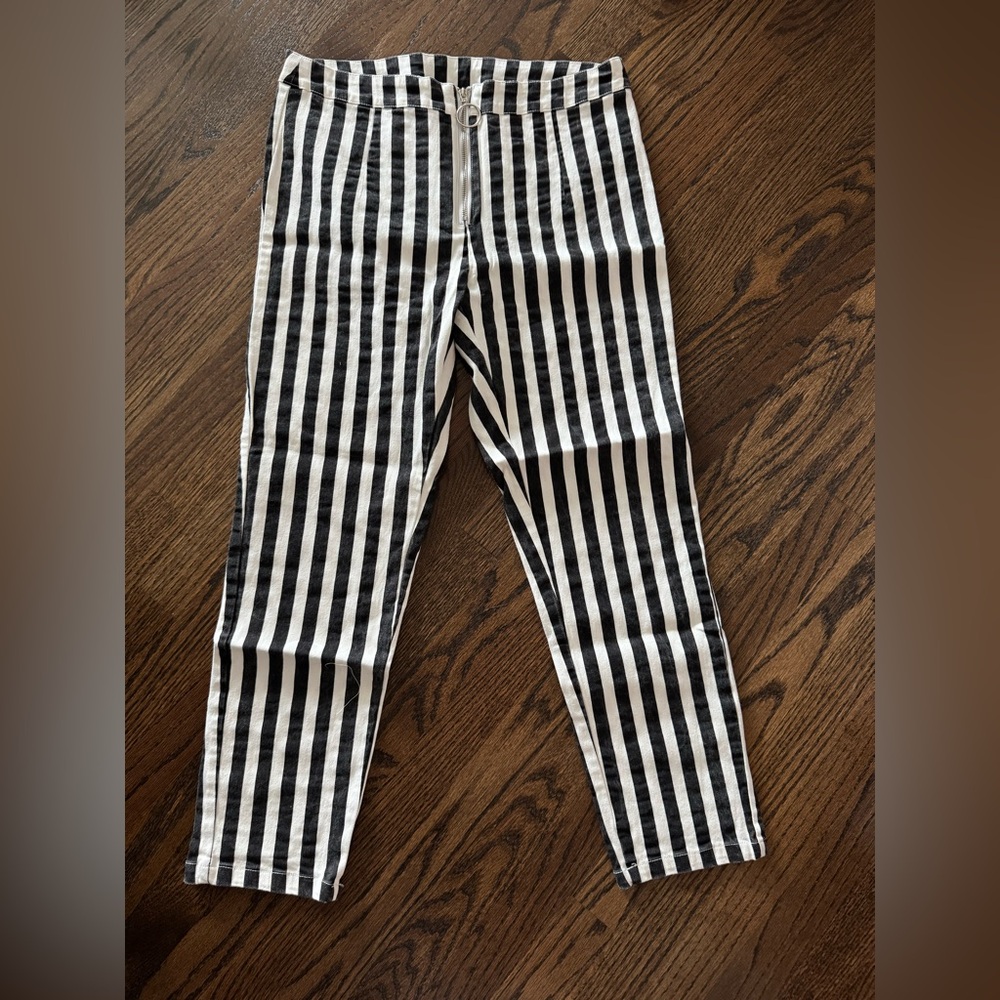 Lulu's Black and White Casual Striped Bottoms